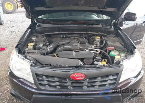 2013 Subaru Forester 2.5X Premium из США, поврежденный, VIN JF2SHADC2DH442542